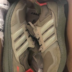 Adidas boost 19 olive green 9.5